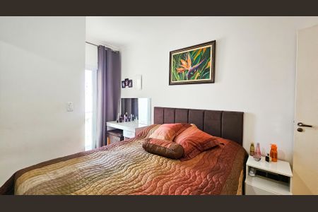 Casa à venda com 140m², 3 quartos e 2 vagas Casa à venda com 140m², 3 quartos e 2 vagasSuíte