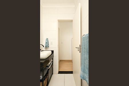 Casa à venda com 140m², 3 quartos e 2 vagas Casa à venda com 140m², 3 quartos e 2 vagasBanheiro