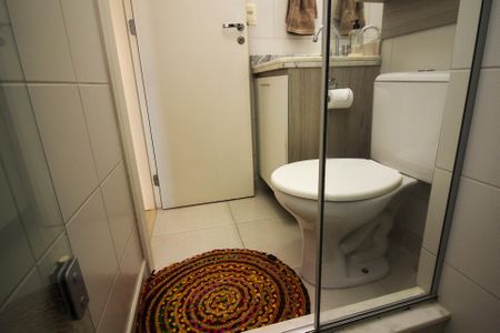 Apartamento à venda com 60m², 2 quartos e 1 vaga Apartamento à venda com 60m², 2 quartos e 1 vagaBanheiro Social