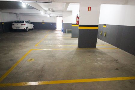 Apartamento à venda com 60m², 2 quartos e 1 vaga Apartamento à venda com 60m², 2 quartos e 1 vagaGaragem