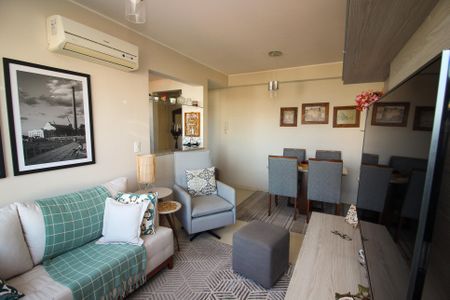 Sala de apartamento à venda com 2 quartos, 60m² em Menino Deus, Porto Alegre