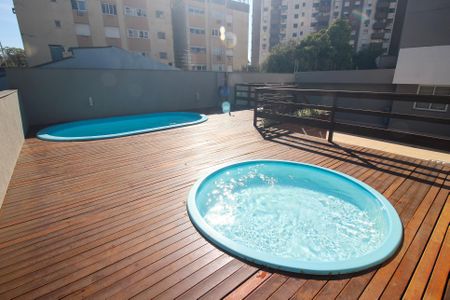 Apartamento à venda com 60m², 2 quartos e 1 vaga Apartamento à venda com 60m², 2 quartos e 1 vagaÁrea comum - Piscina