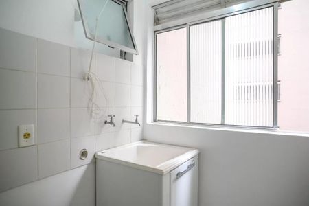 Apartamento para alugar com 54m², 3 quartos e 1 vagaÁrea de Serviço
