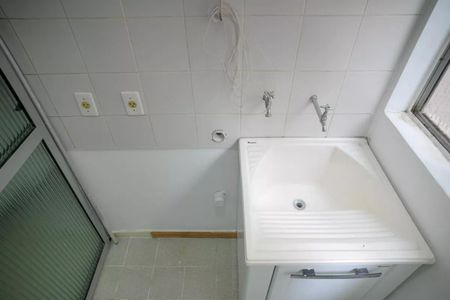 Apartamento para alugar com 54m², 3 quartos e 1 vagaÁrea de Serviço