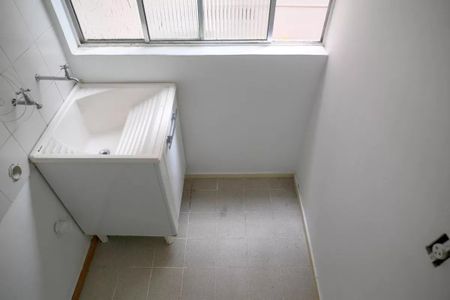 Apartamento para alugar com 54m², 3 quartos e 1 vagaÁrea de Serviço