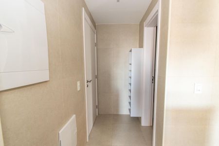 Apartamento à venda com 163m², 3 quartos e 2 vagas Apartamento à venda com 163m², 3 quartos e 2 vagasÁrea de serviço