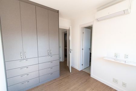 Apartamento à venda com 163m², 3 quartos e 2 vagas Apartamento à venda com 163m², 3 quartos e 2 vagasSuíte 2