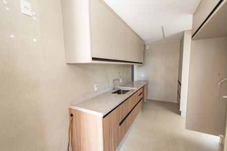 Apartamento à venda com 163m², 3 quartos e 2 vagas Apartamento à venda com 163m², 3 quartos e 2 vagasCozinha