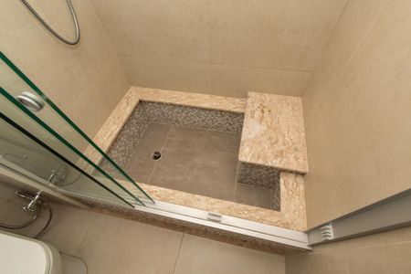 Apartamento à venda com 163m², 3 quartos e 2 vagas Apartamento à venda com 163m², 3 quartos e 2 vagasBanheiro da suíte 3