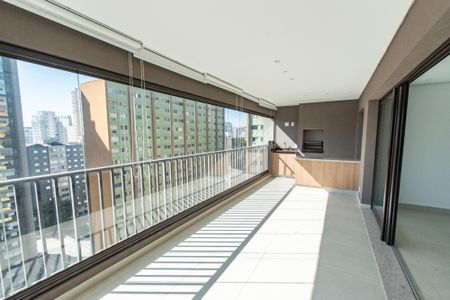 Apartamento à venda com 163m², 3 quartos e 2 vagas Apartamento à venda com 163m², 3 quartos e 2 vagasVaranda