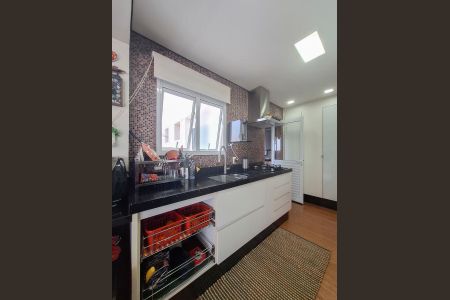 Apartamento à venda com 106m², 3 quartos e 2 vagas Apartamento à venda com 106m², 3 quartos e 2 vagasCozinha