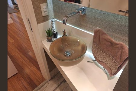 Apartamento à venda com 106m², 3 quartos e 2 vagas Apartamento à venda com 106m², 3 quartos e 2 vagasLavabo da Sala