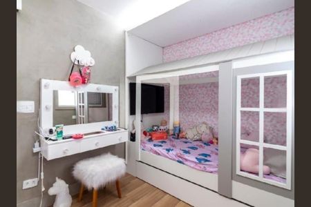 Casa à venda com 3 quartos, 260m² em Vila Mariza Mazzei, São Paulo