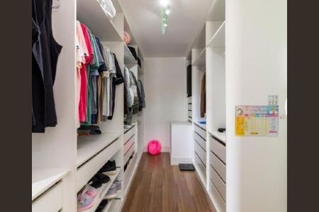 Casa à venda com 3 quartos, 260m² em Vila Mariza Mazzei, São Paulo