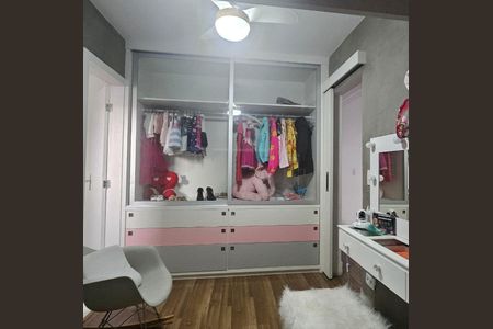 Casa à venda com 3 quartos, 260m² em Vila Mariza Mazzei, São Paulo