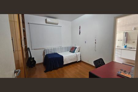 Casa à venda com 4 quartos, 343m² em Alphaville, Santana de Parnaíba