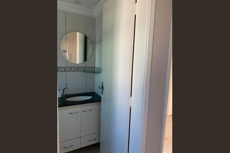Apartamento à venda com 3 quartos, 63m² em Vila Satúrnia, Campinas