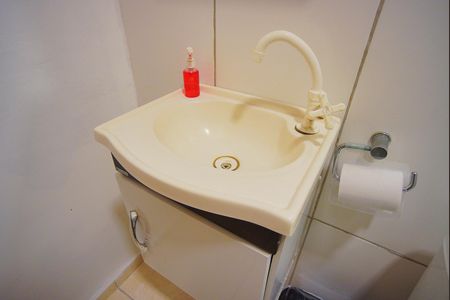 Apartamento para alugar com 43m², 2 quartos e 1 vagaBanheiro Corredor