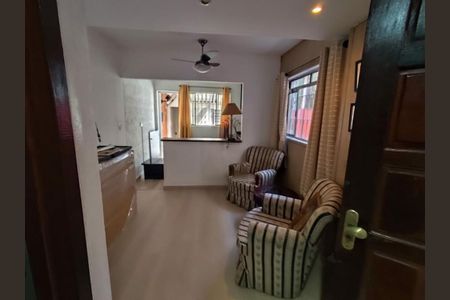 Casa à venda com 140m², 4 quartos e 2 vagas