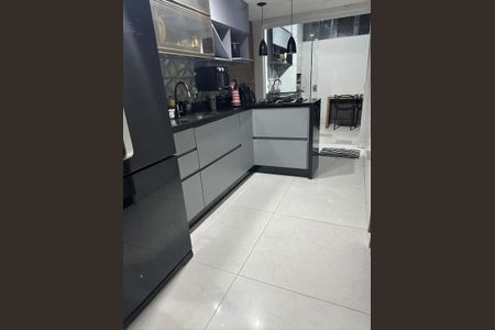 Casa à venda com 140m², 3 quartos e 1 vaga