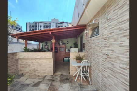 Apartamento à venda com 170m², 3 quartos e 1 vaga Apartamento à venda com 170m², 3 quartos e 1 vagaÁrea comum - Churrasqueira