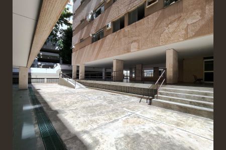 Apartamento à venda com 170m², 3 quartos e 1 vaga Apartamento à venda com 170m², 3 quartos e 1 vagaÁrea comum - Playground