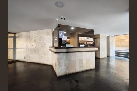 Apartamento à venda com 170m², 3 quartos e 1 vaga Apartamento à venda com 170m², 3 quartos e 1 vagaFachada