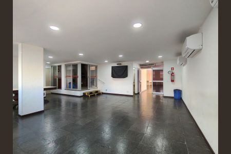 Apartamento à venda com 170m², 3 quartos e 1 vaga Apartamento à venda com 170m², 3 quartos e 1 vagaÁrea comum - Salão de festas