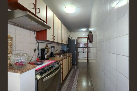 Apartamento à venda com 170m², 3 quartos e 1 vaga Apartamento à venda com 170m², 3 quartos e 1 vagaCozinha
