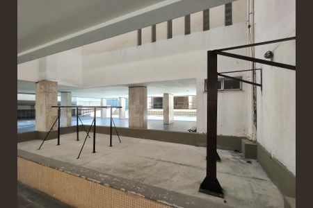 Apartamento à venda com 170m², 3 quartos e 1 vaga Apartamento à venda com 170m², 3 quartos e 1 vagaÁrea comum - Playground