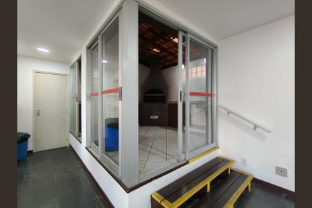 Apartamento à venda com 170m², 3 quartos e 1 vaga Apartamento à venda com 170m², 3 quartos e 1 vagaÁrea comum - Salão de festas