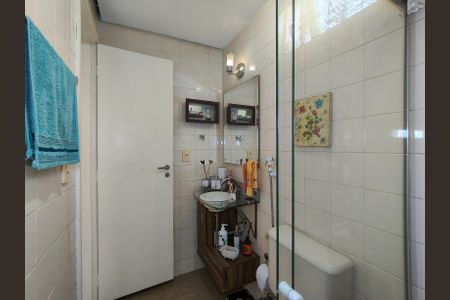 Apartamento à venda com 170m², 3 quartos e 1 vaga Apartamento à venda com 170m², 3 quartos e 1 vagaBanheiro 2