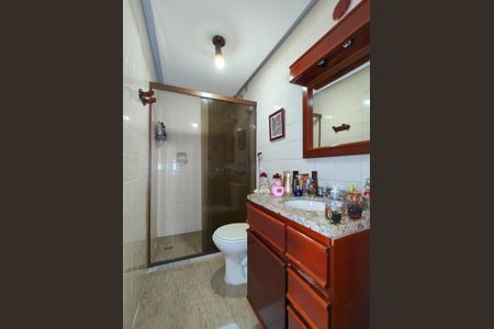 Apartamento à venda com 170m², 3 quartos e 1 vaga Apartamento à venda com 170m², 3 quartos e 1 vagaBanheiro 1