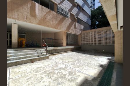 Apartamento à venda com 170m², 3 quartos e 1 vaga Apartamento à venda com 170m², 3 quartos e 1 vagaÁrea comum - Playground