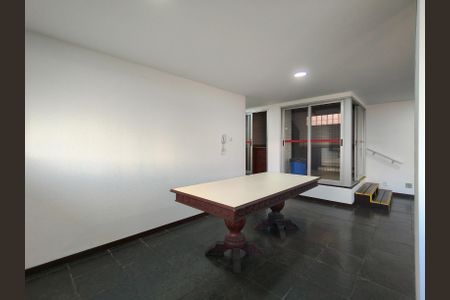 Apartamento à venda com 170m², 3 quartos e 1 vaga Apartamento à venda com 170m², 3 quartos e 1 vagaÁrea comum - Salão de festas