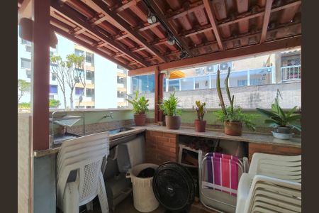 Apartamento à venda com 170m², 3 quartos e 1 vaga Apartamento à venda com 170m², 3 quartos e 1 vagaÁrea comum - Churrasqueira