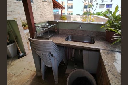 Apartamento à venda com 170m², 3 quartos e 1 vaga Apartamento à venda com 170m², 3 quartos e 1 vagaÁrea comum - Churrasqueira