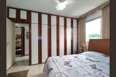 Apartamento à venda com 170m², 3 quartos e 1 vaga Apartamento à venda com 170m², 3 quartos e 1 vagaSuíte