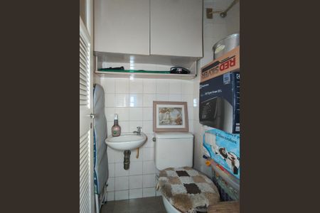 Apartamento à venda com 170m², 3 quartos e 1 vaga Apartamento à venda com 170m², 3 quartos e 1 vagaBanheiro de Serviço