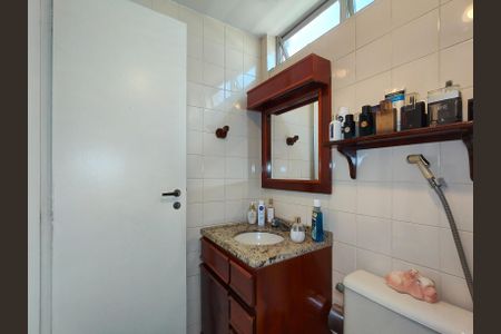 Apartamento à venda com 170m², 3 quartos e 1 vaga Apartamento à venda com 170m², 3 quartos e 1 vagaBanheiro da Suíte