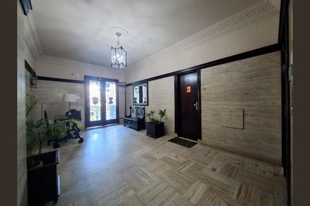 Apartamento à venda com 100m², 2 quartos e 1 vaga Apartamento à venda com 100m², 2 quartos e 1 vagaHall de entrada