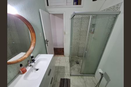 Apartamento à venda com 100m², 2 quartos e 1 vaga Apartamento à venda com 100m², 2 quartos e 1 vagaBanheiro social