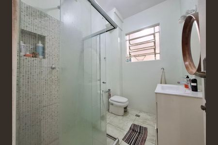 Apartamento à venda com 100m², 2 quartos e 1 vaga Apartamento à venda com 100m², 2 quartos e 1 vagaBanheiro social