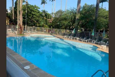 Casa à venda com 121m², 4 quartos e 1 vaga