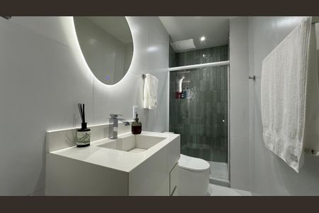 Apartamento à venda com 116m², 3 quartos e sem vaga Apartamento à venda com 116m², 3 quartos e sem vagaBanheiro Social