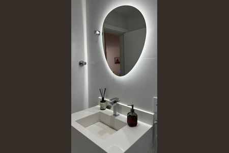 Apartamento à venda com 116m², 3 quartos e sem vaga Apartamento à venda com 116m², 3 quartos e sem vagaBanheiro Social