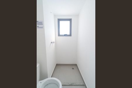 Apartamento à venda com 68m², 2 quartos e 1 vaga Apartamento à venda com 68m², 2 quartos e 1 vagaBanheiro da Suíte