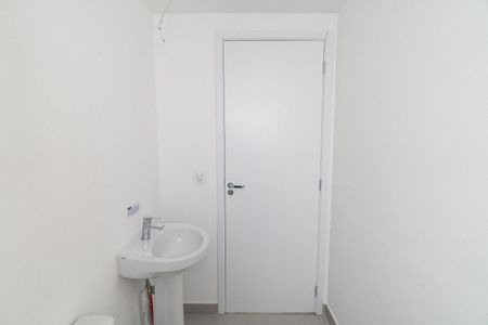 Apartamento à venda com 68m², 2 quartos e 1 vaga Apartamento à venda com 68m², 2 quartos e 1 vagaBanheiro Social