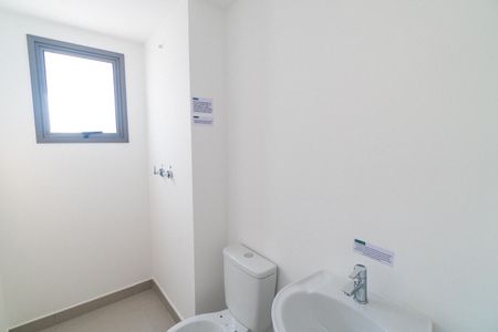 Apartamento à venda com 68m², 2 quartos e 1 vaga Apartamento à venda com 68m², 2 quartos e 1 vagaBanheiro Social