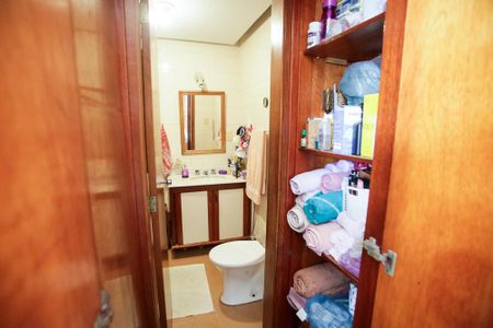 Apartamento à venda com 126m², 3 quartos e 2 vagasBanheiro da Suíte 